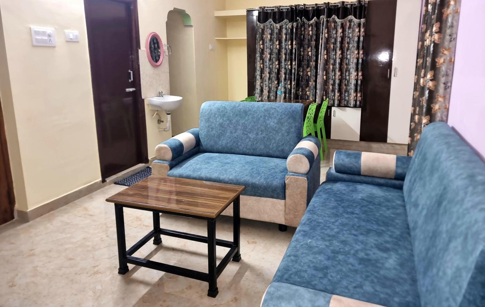 Sannidhi Service Apartments Tirupati Luaran gambar