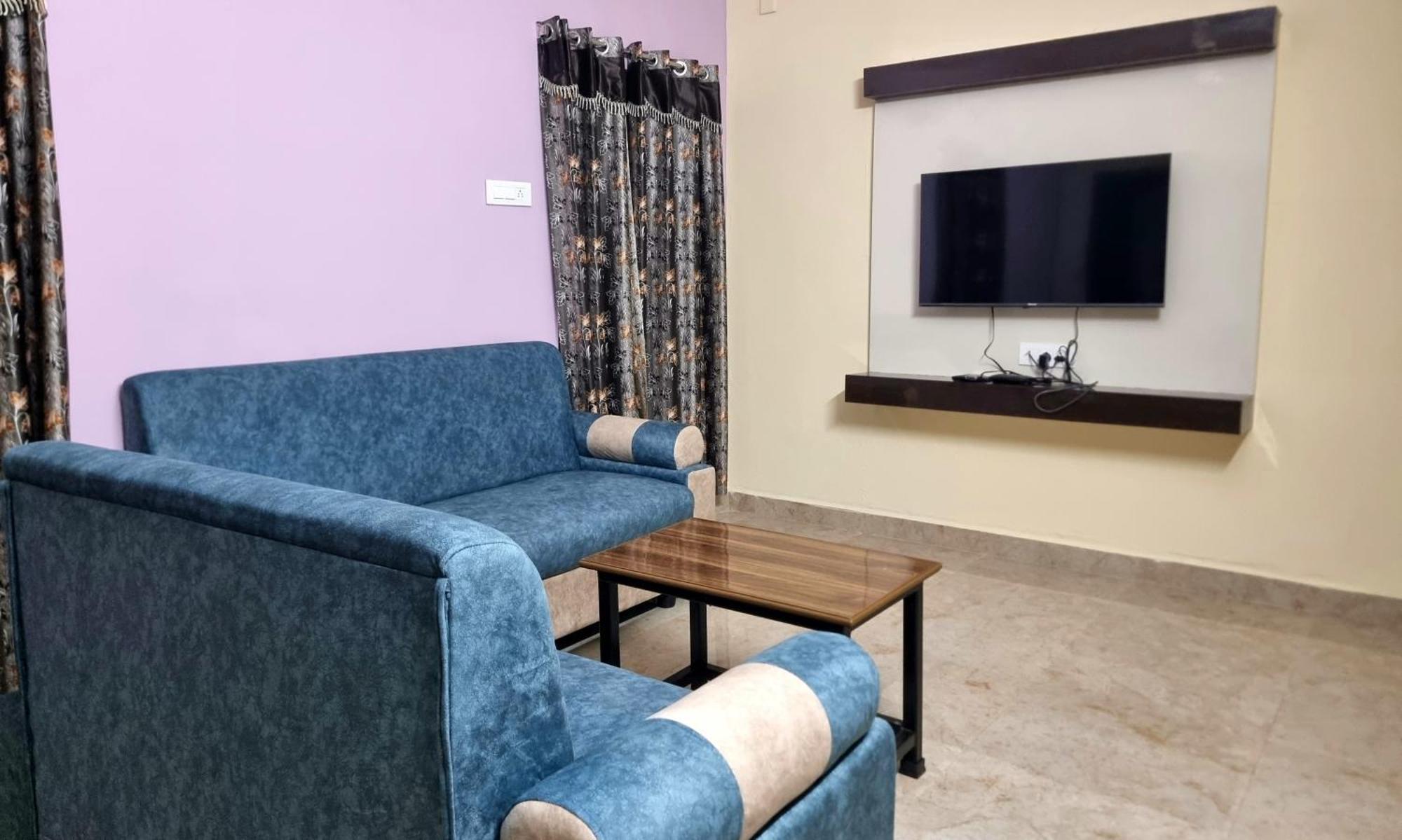 Sannidhi Service Apartments Tirupati Luaran gambar