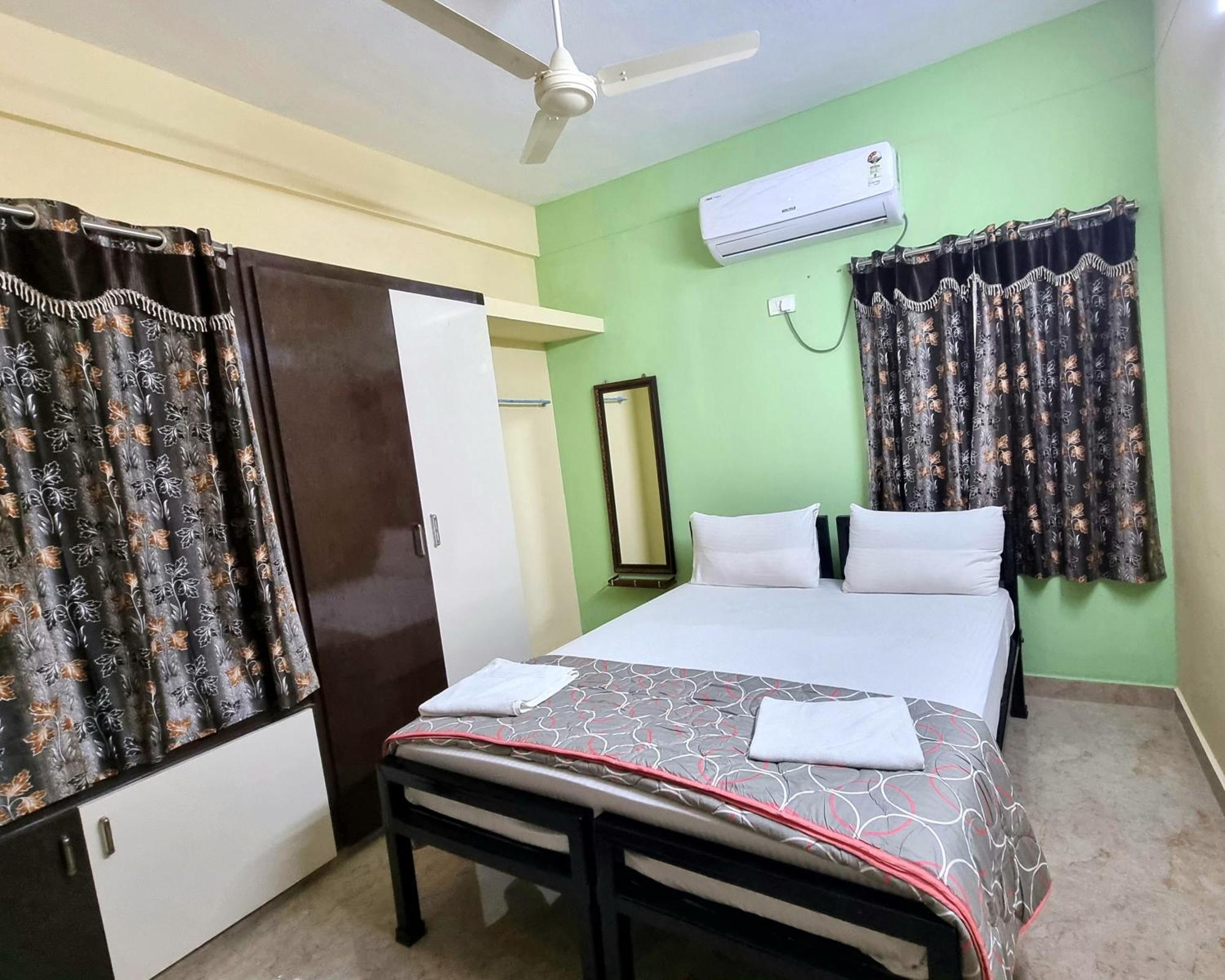 Sannidhi Service Apartments Tirupati Luaran gambar
