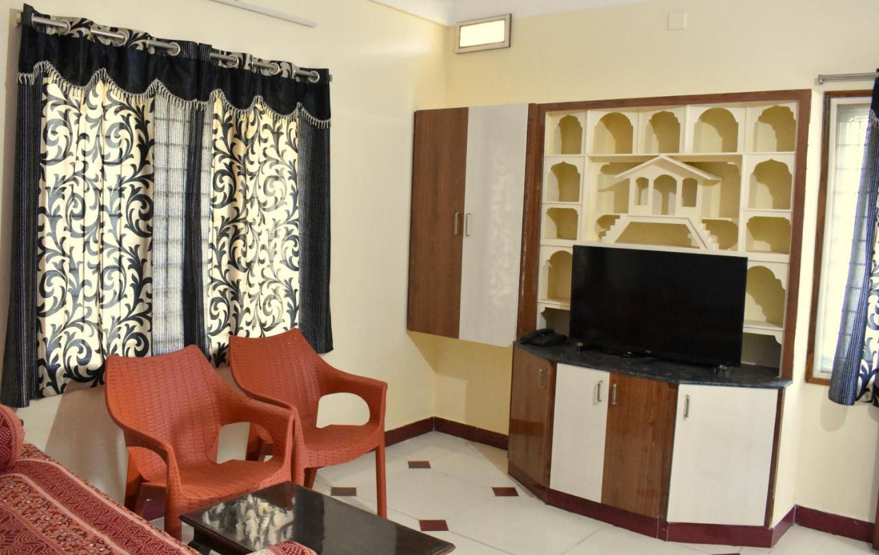 Sannidhi Service Apartments Tirupati Luaran gambar